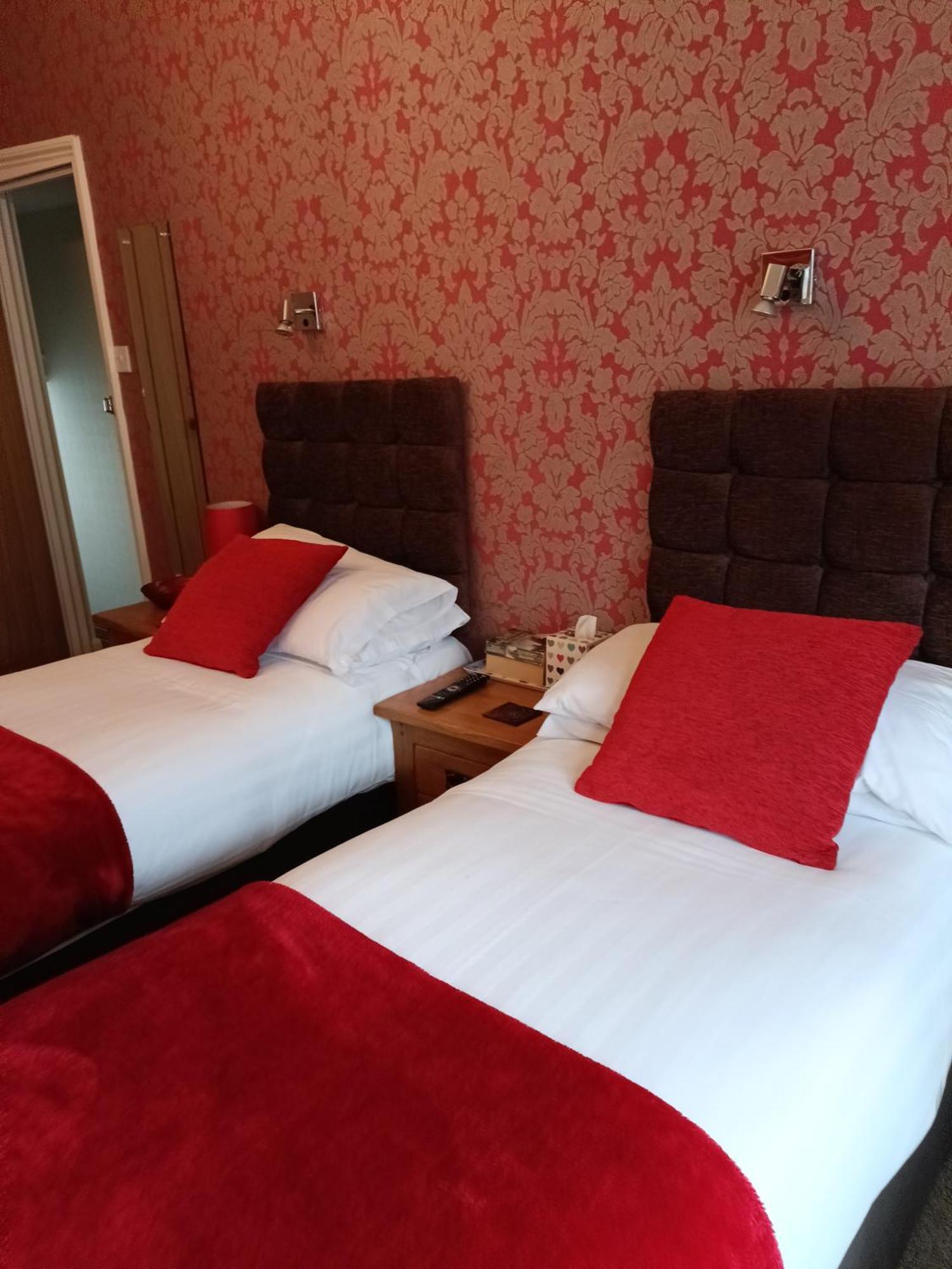 Lawnswood Guest House Torquay Bagian luar foto